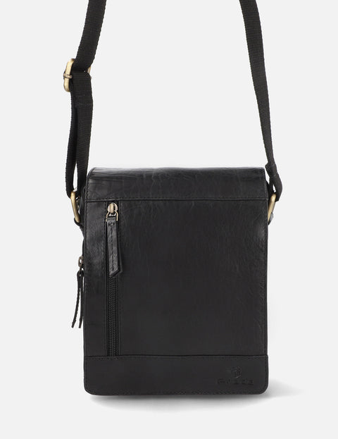 Bandolera color negro en piel napa