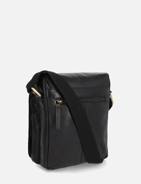Bandolera color negro en piel napa