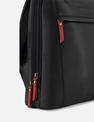 Mochila color negro en piel