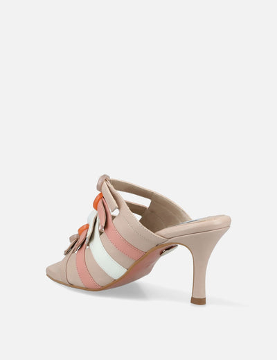 Mule en piel napa con tacón medio y cinturones simulados tres colores