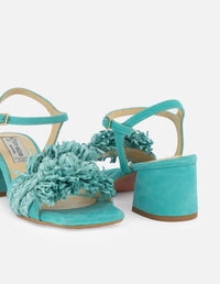 Sandalia de piel ante en color aqua para mujer con detalle de rafia