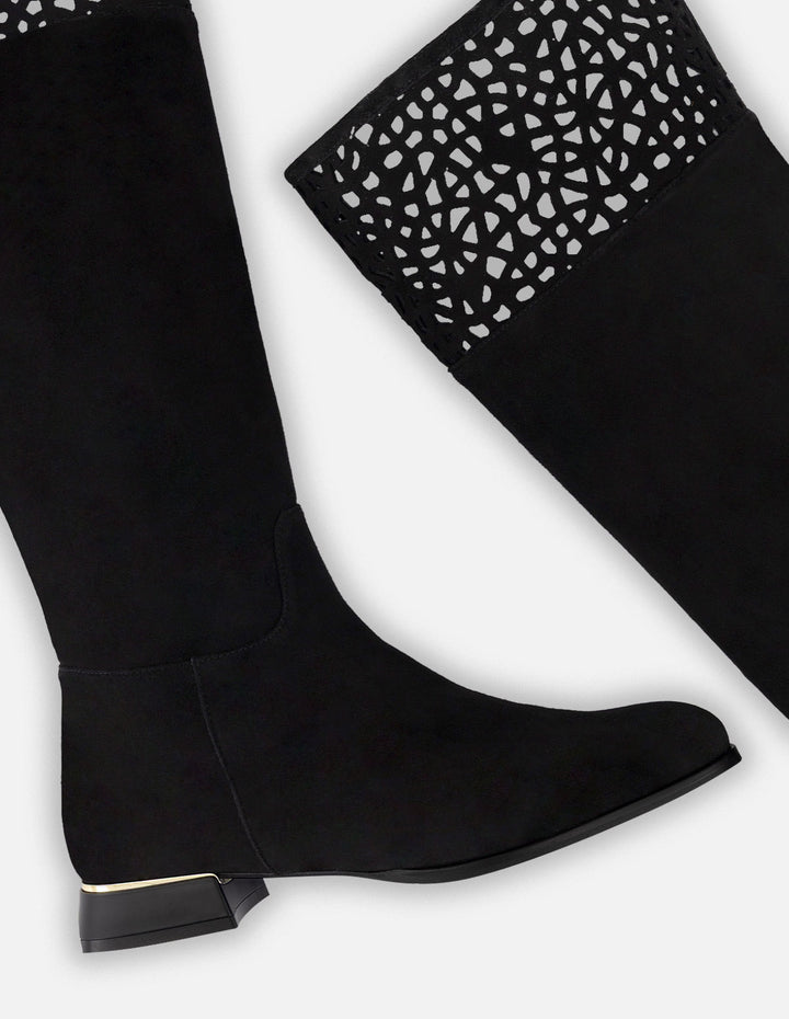 Bota color negro ante con acabado aterciopelado para mujer