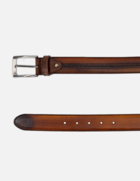 Cinturón en piel napa con picado color caoba para hombre