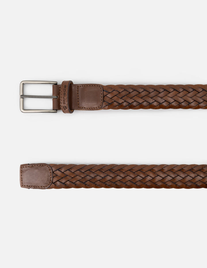 Cinturón en piel reciclada trenzada color cuero para hombre