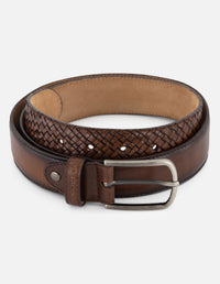 Cinturón color café en piel trenzada para hombre