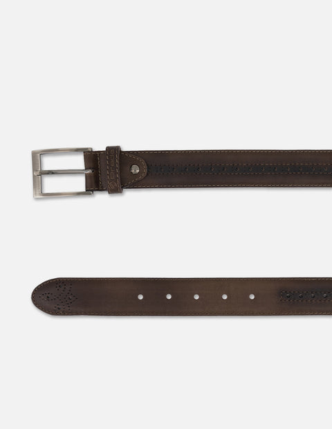 Cinturón verde en piel para hombre con picado al centro