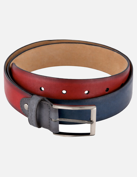 Cinturón bicolor en piel para hombre con patrón grabado de león