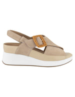 Sandalias beige para mujer con acabado aterciopelado