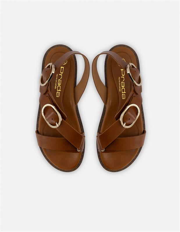 Sandalia de piel color cuero para mujer con tiras gruesas