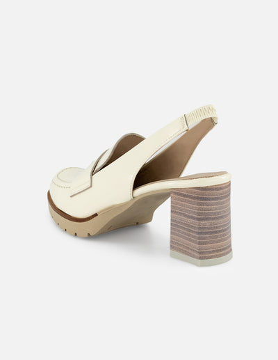 Mocasin de piel charol color blanco para mujer con tacón tipo madera
