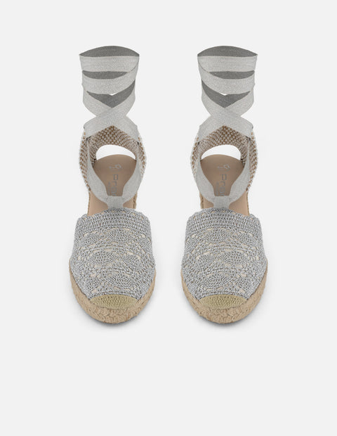 Alpargatas plateadas con tejido metalizado para mujer