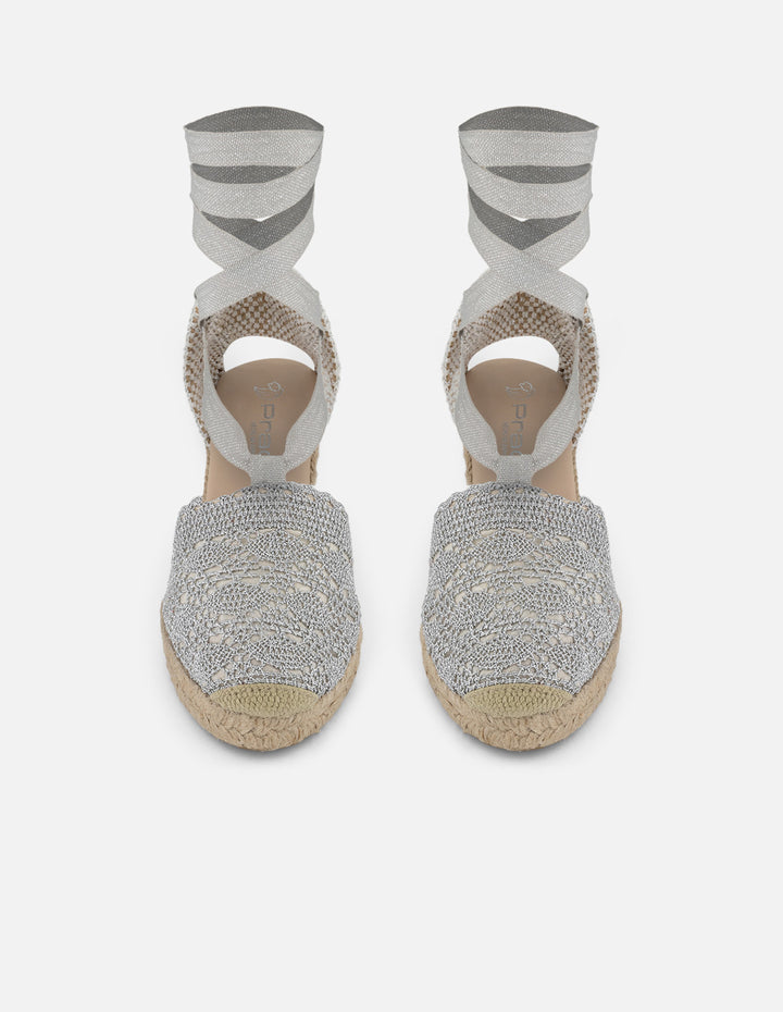 Alpargatas plateadas con tejido metalizado para mujer