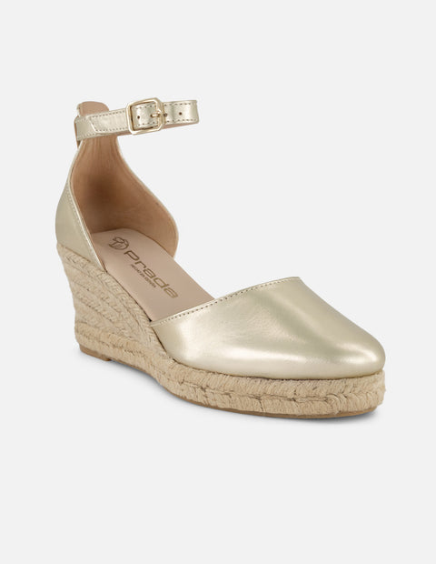 Alpargata cuña en yute color oro para mujer con acabado metalizado