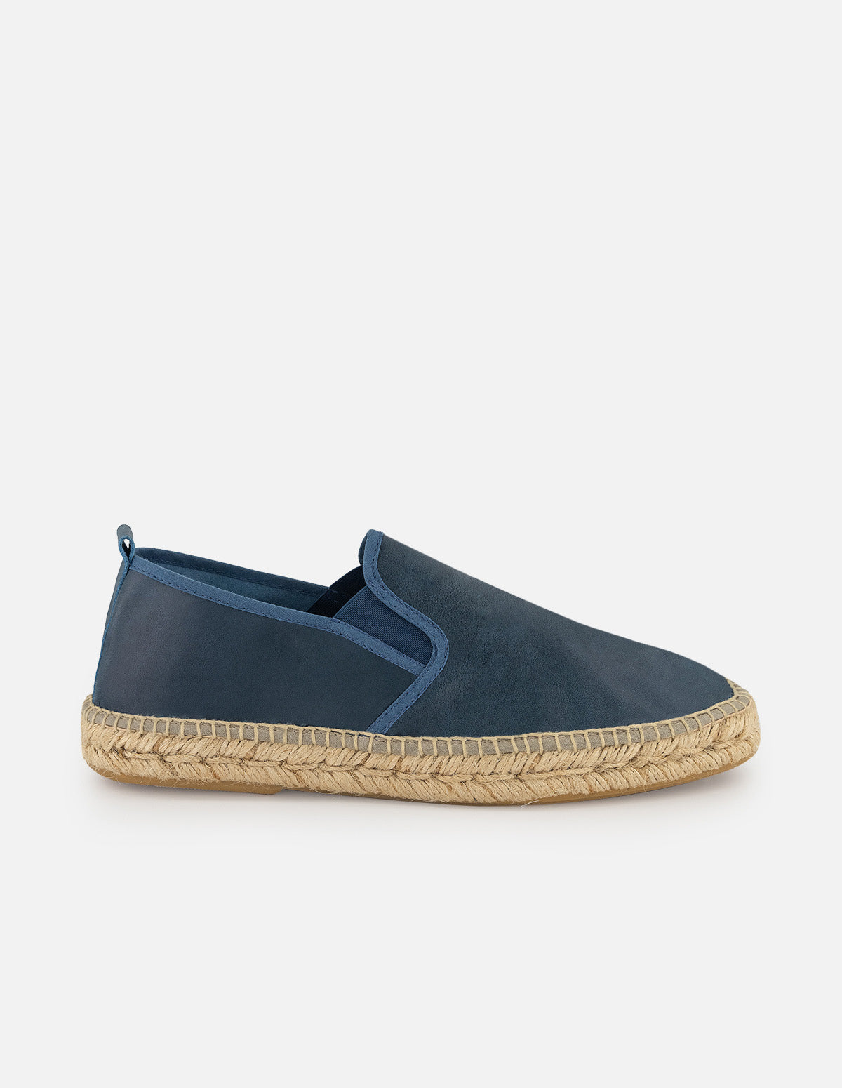Alpargata azul en piel suave con elástico lateral para hombre