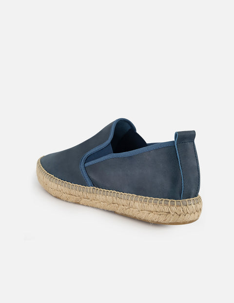 Alpargata azul en piel suave con elástico lateral para hombre