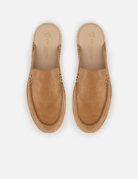 Alpargata café en piel suave con diseño destalonado para hombre