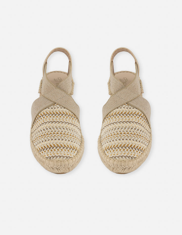 Alpargata beige para mujer con tejido entrelazado