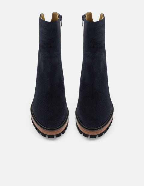 Botines azul ante de mujer suela tipo combat ultraligera