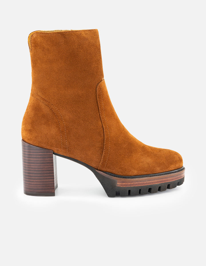 Botines color café ante para mujer con suela ultraligera