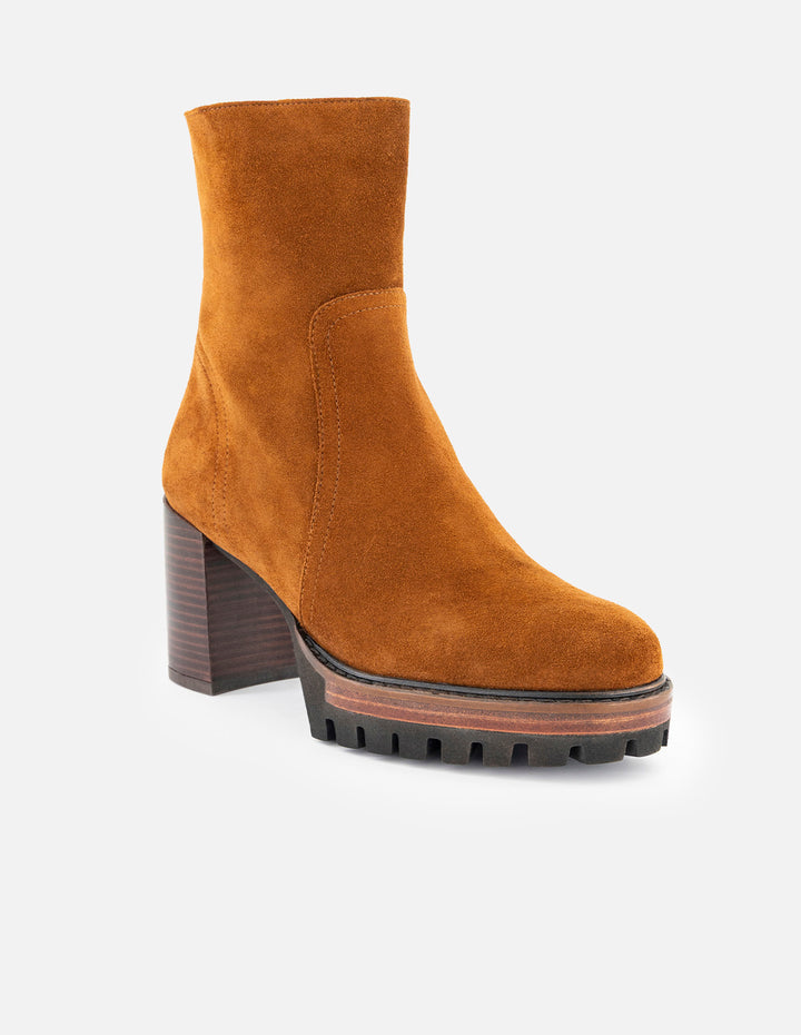 Botines color café ante para mujer con suela ultraligera