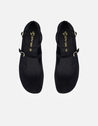 Mercedes color negro ante para mujer con pulsera en el tobillo