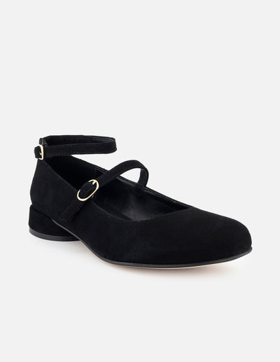 Mercedes color negro ante para mujer con pulsera en el tobillo