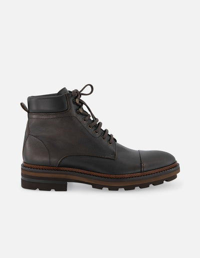 Botin de cordones en piel napa color marron para hombre