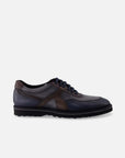 Blucher en piel napa color gris con bloques de color y detalles de sombreado para hombre