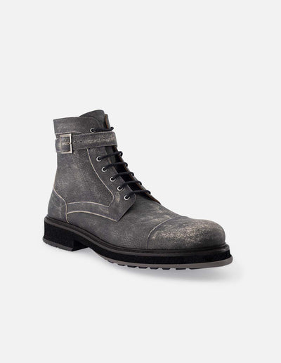 Botin de cordones en piel napa color lodo con detalles de ensombrecido para hombre