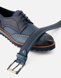 Blucher en piel napa color azul con sombreado y  picado María para hombre