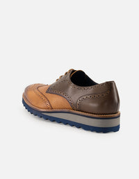 Blucher en piel napa color cuero con sombreado y picado María para hombre