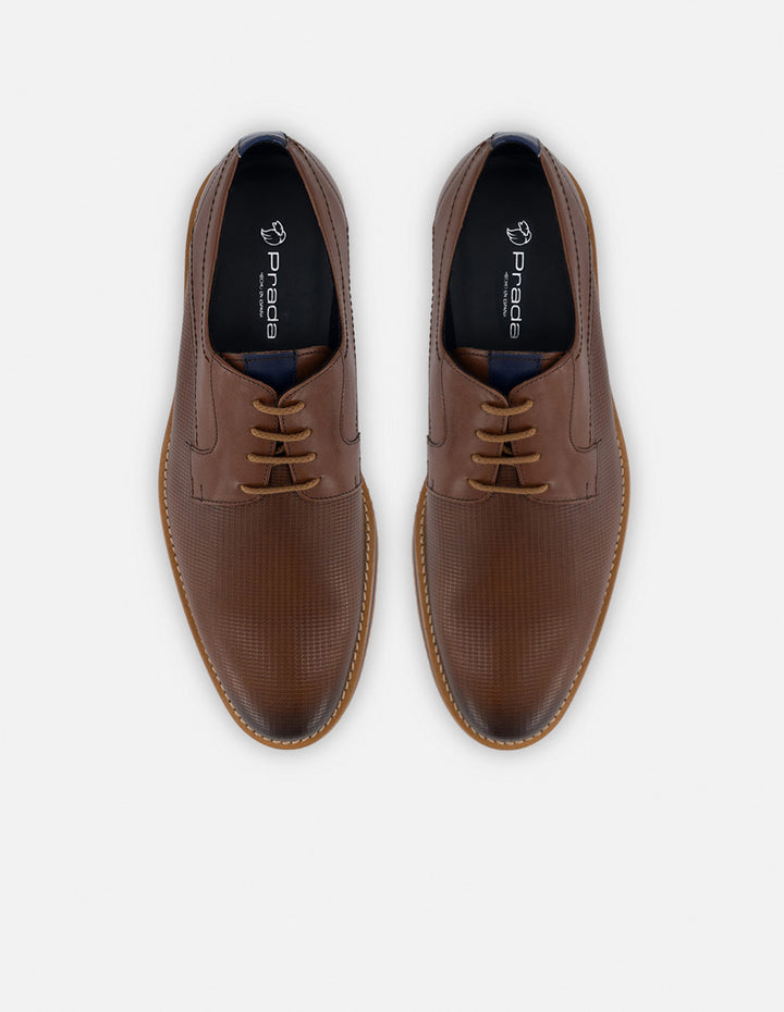 Blucher en piel napa picada color cuero para hombre