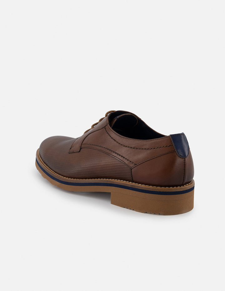 Blucher en piel napa picada color cuero para hombre