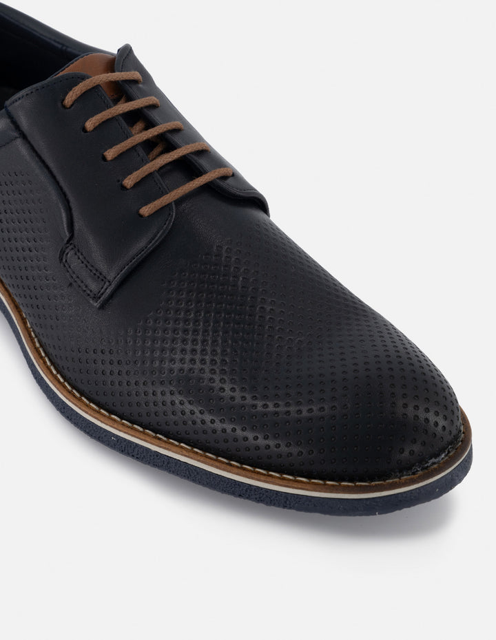 Blucher en piel napa picada color azul marino para hombre