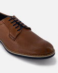 Blucher en piel napa picada color cuero  para hombre