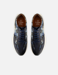 Tenis en piel napa color azul con textil de letras Prada para hombre