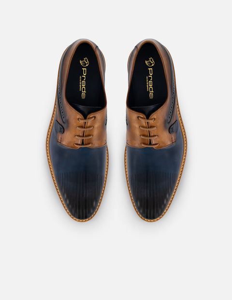 Zapato Blucher azul en piel para hombre con contraste de color