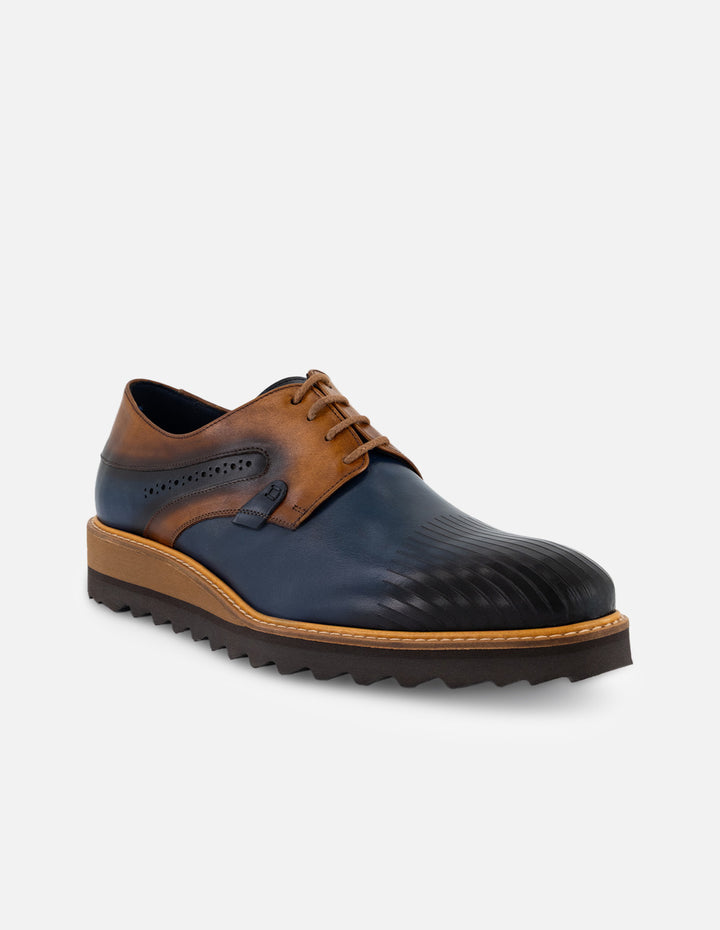 Zapato Blucher azul en piel para hombre con contraste de color