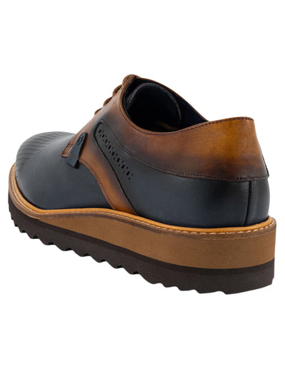 Zapato Blucher azul en piel para hombre con contraste de color