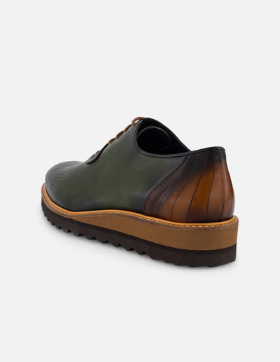 Zapato Oxford verde en piel para hombre con contraste de color