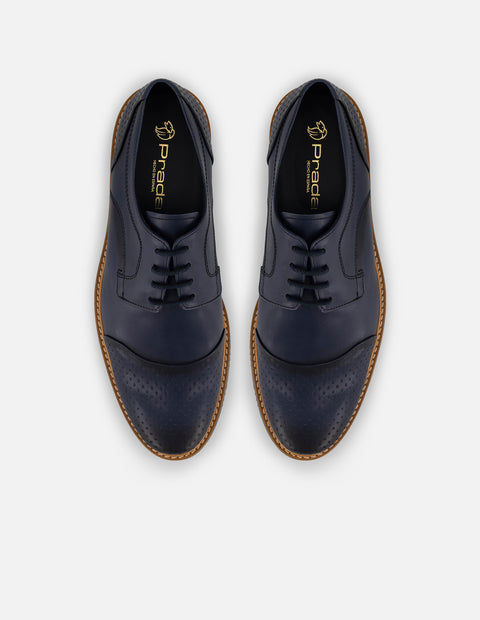 Zapato Blucher azul en piel para hombre con suela de goma marina