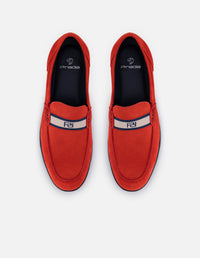 Mocasines rojo en ante para hombre con contraste azul