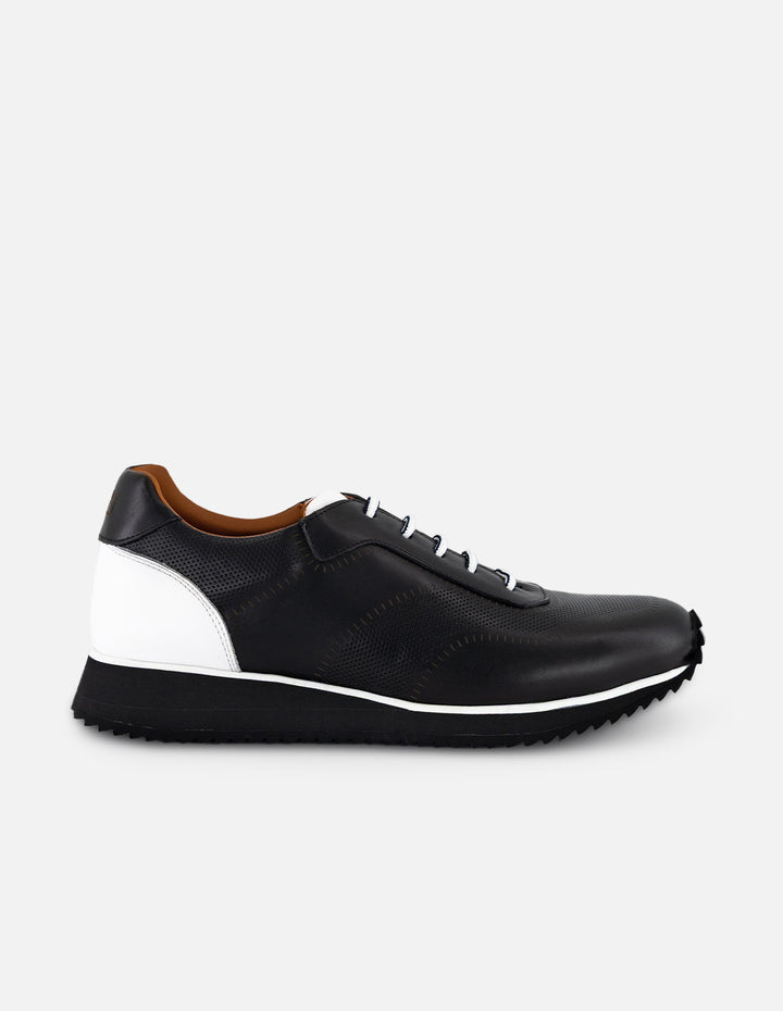 Tenis negros en piel para hombre con talón blanco