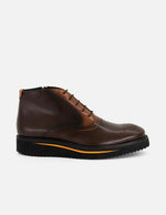 Botines café de piel para hombre con picado María