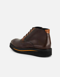 Botines café de piel para hombre con picado María