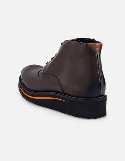 Botines café de piel para hombre con picado María