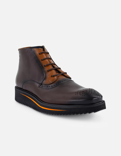 Botines café de piel para hombre con picado María