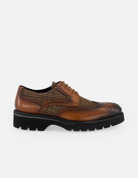 Zapato Blucher color cuero con suela comfort light para hombre