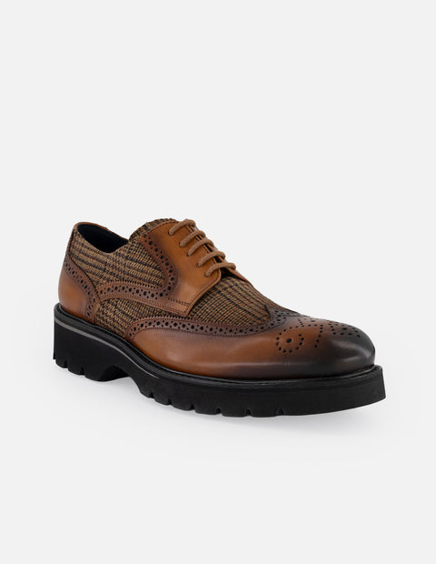 Zapato Blucher color cuero con suela comfort light para hombre