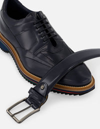 Zapato Inglés azul con detalle tricolor para hombre